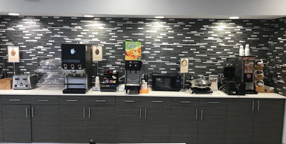 Comfort Inn & Suites Liverpool - Syracuse מראה חיצוני תמונה